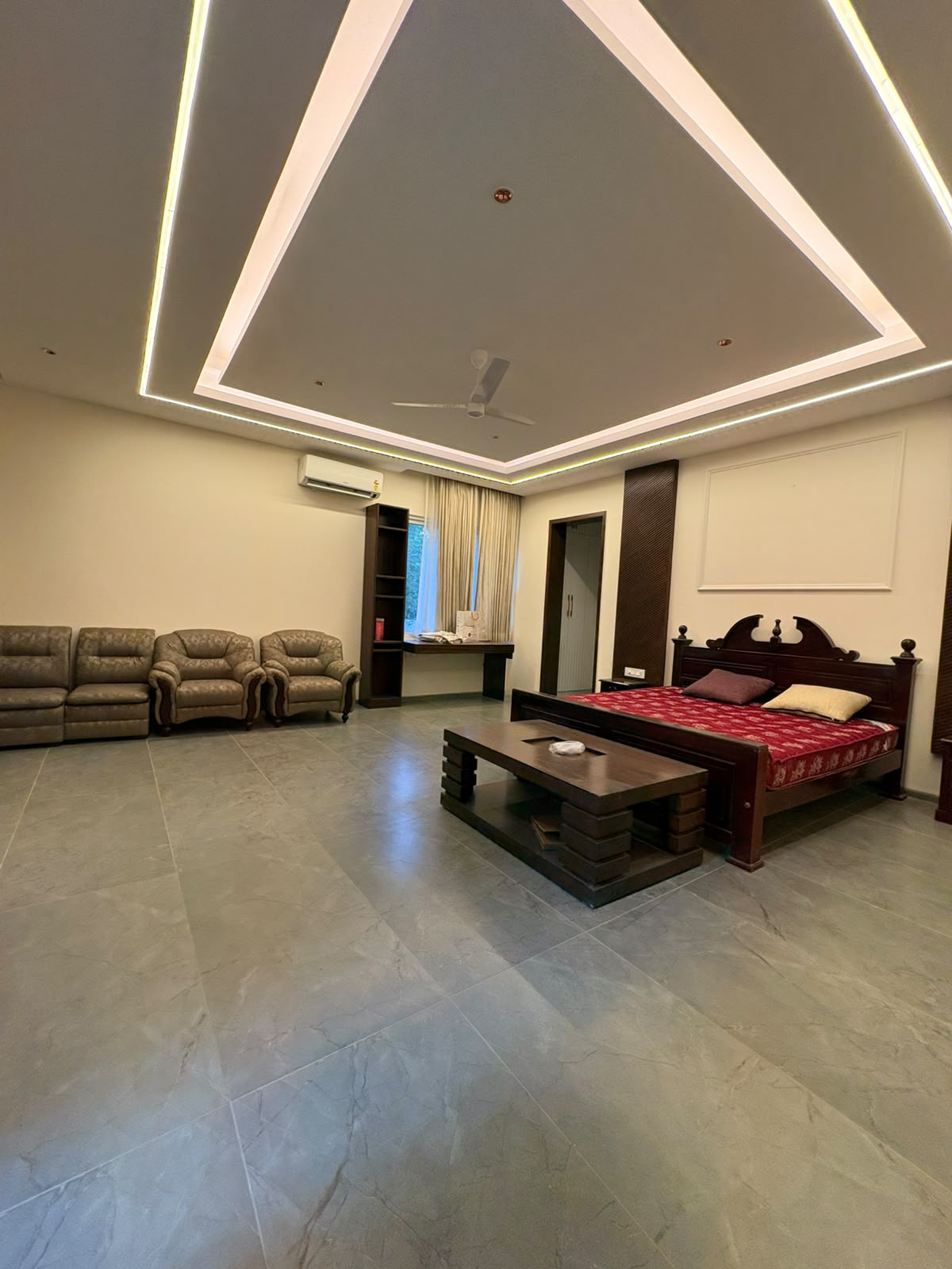 Luxury 5 BHK Pavilion Villa at Brigade Orchards photo 3