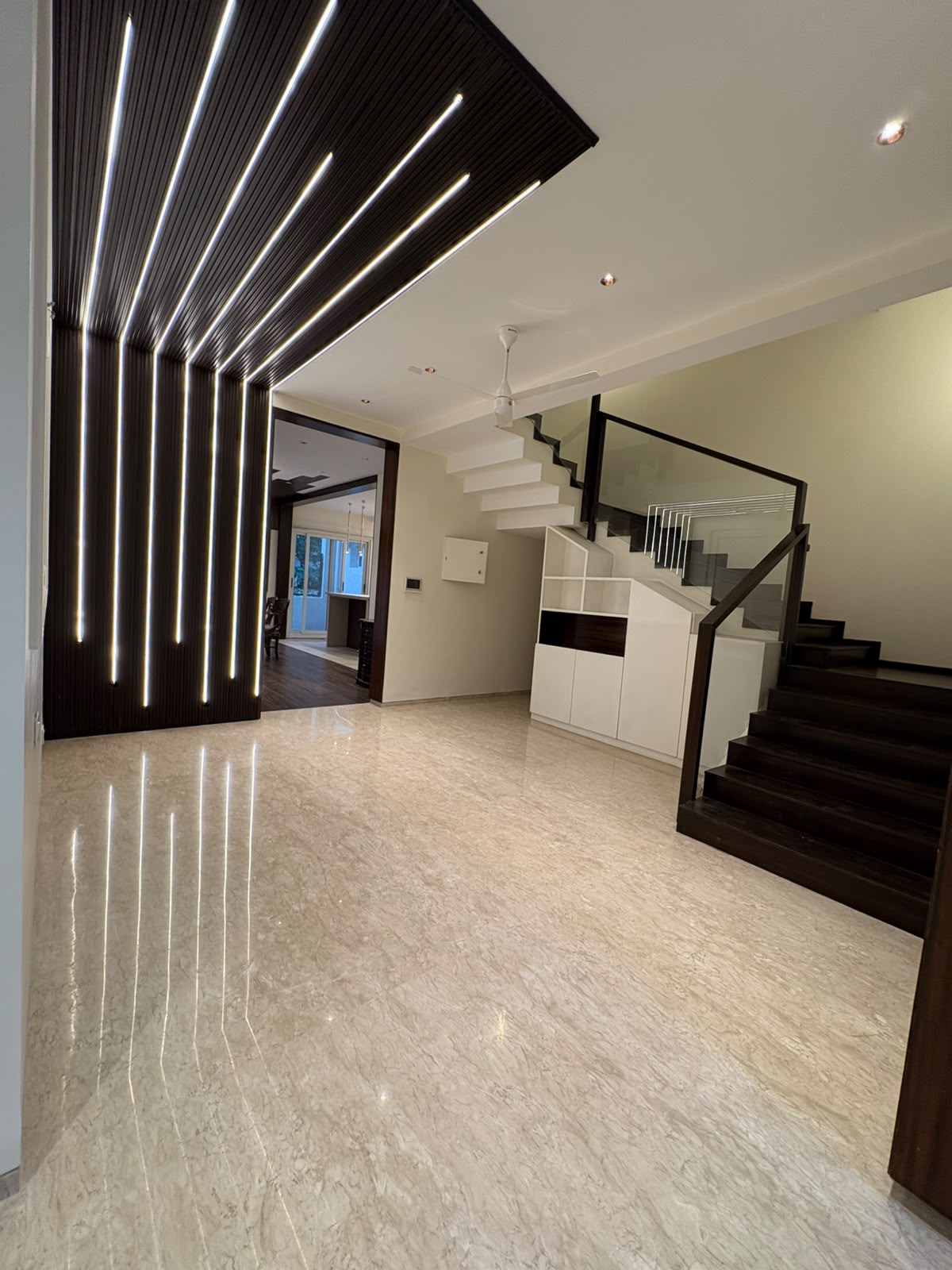 Luxury 5 BHK Pavilion Villa at Brigade Orchards photo 8